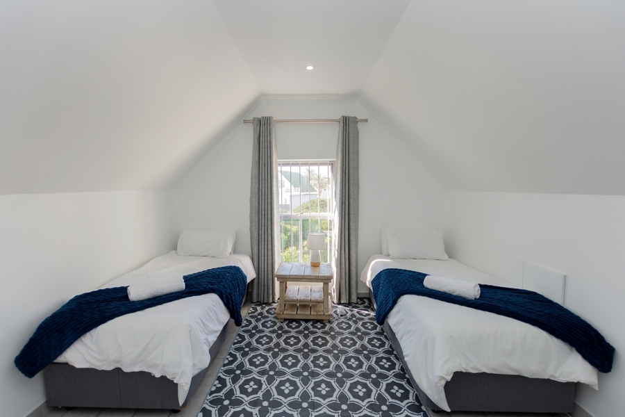 4 Bedroom Property for Sale in Mykonos Western Cape